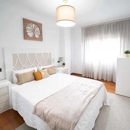 Galihost - Precioso Con Parking En Vilagarcia